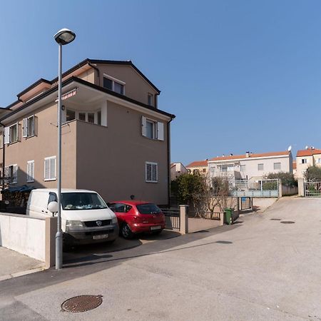 Apartments Anamarija 罗维尼 外观 照片