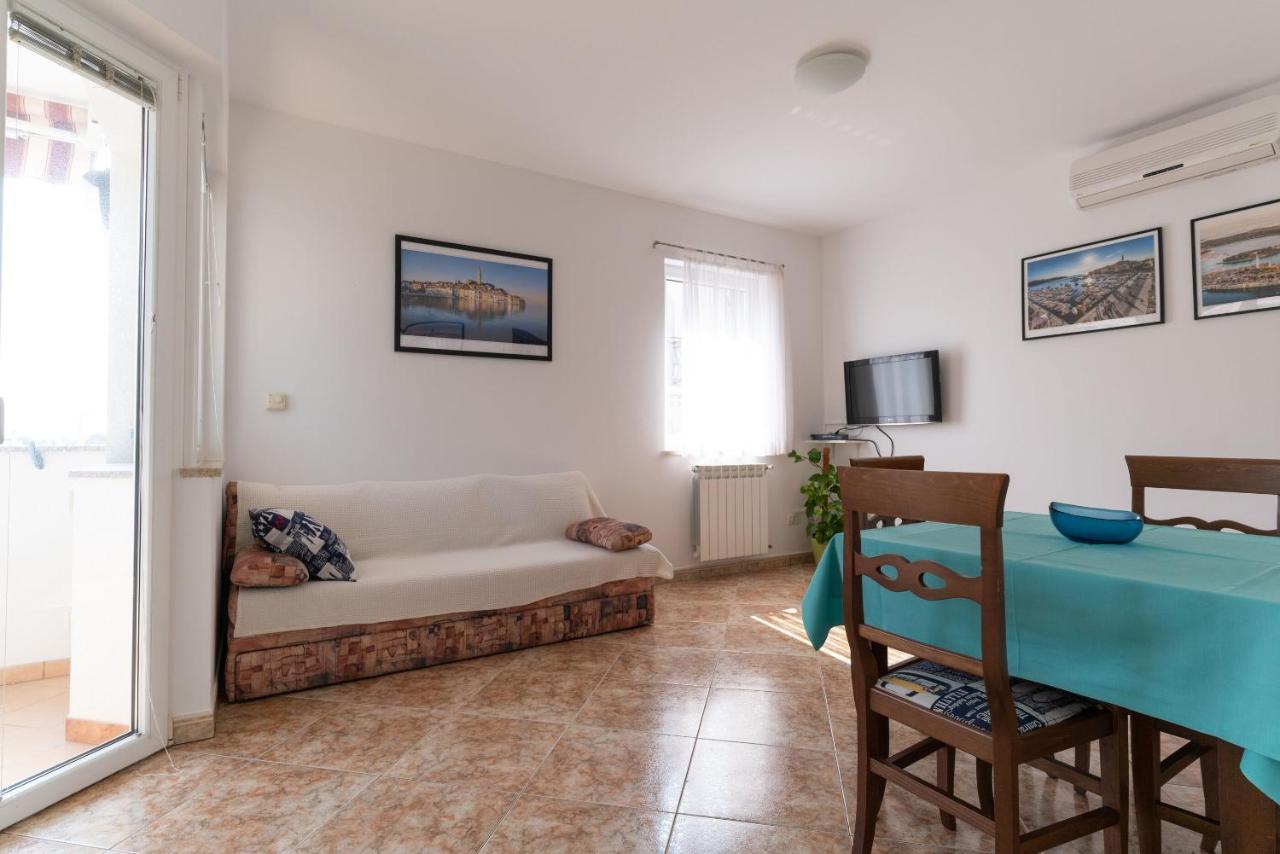 Apartments Anamarija 罗维尼 外观 照片